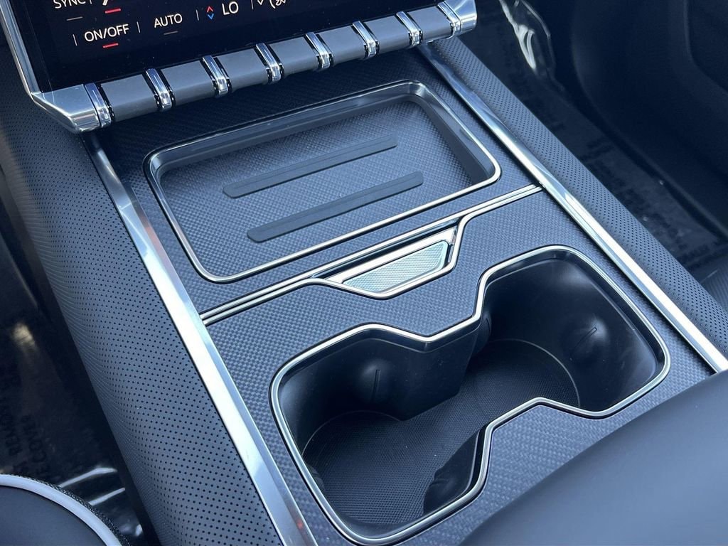 2026 GMC Sierra EV Elevation - Photo 21