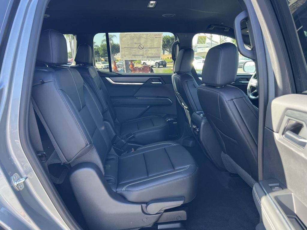2026 GMC Acadia Elevation - Photo 29