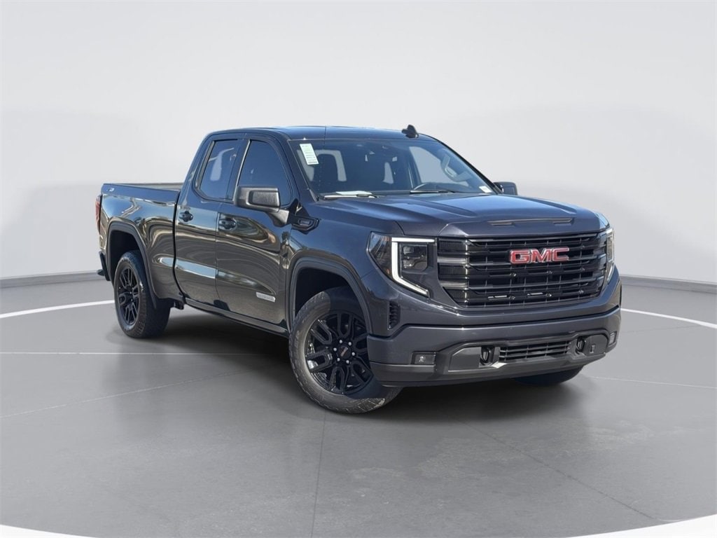 2023 GMC Sierra Base's photo