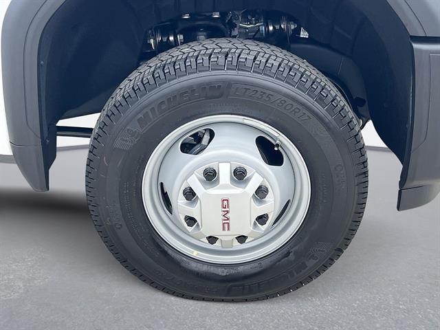 2026 GMC Sierra 3500HD Pro - Photo 31