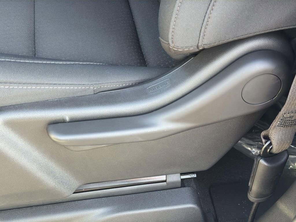 2025 GMC Sierra 1500 Pro - Photo 18