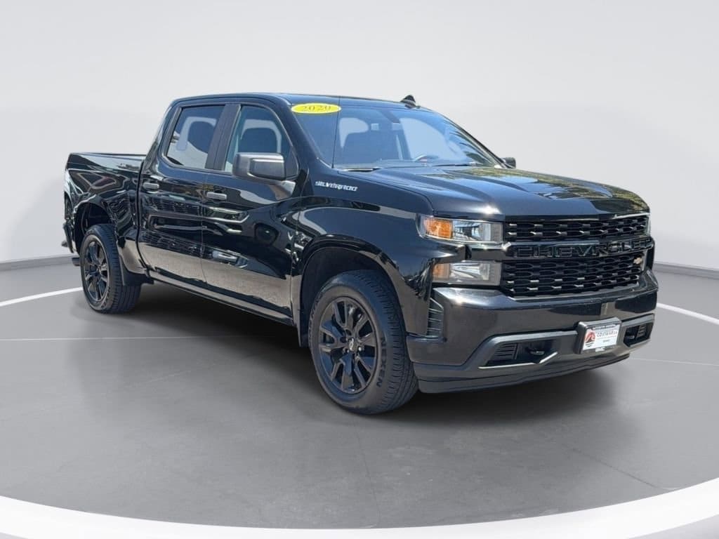 2020 Chevrolet Silverado 1500 Custom Crew Cab Short Box's photo