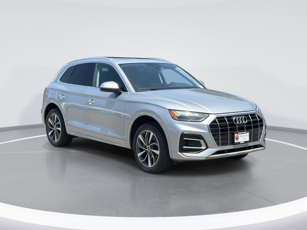 2021 Audi Q5 45 Premium Plus's photo