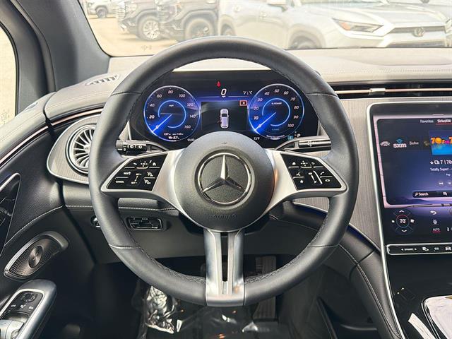 2025 Mercedes-Benz EQE SUV Base - Photo 8
