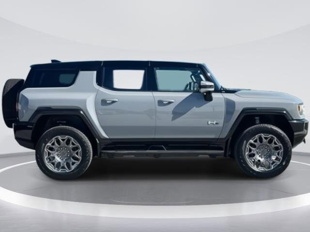 2025 Gmc Hummer EV SUV photo 2