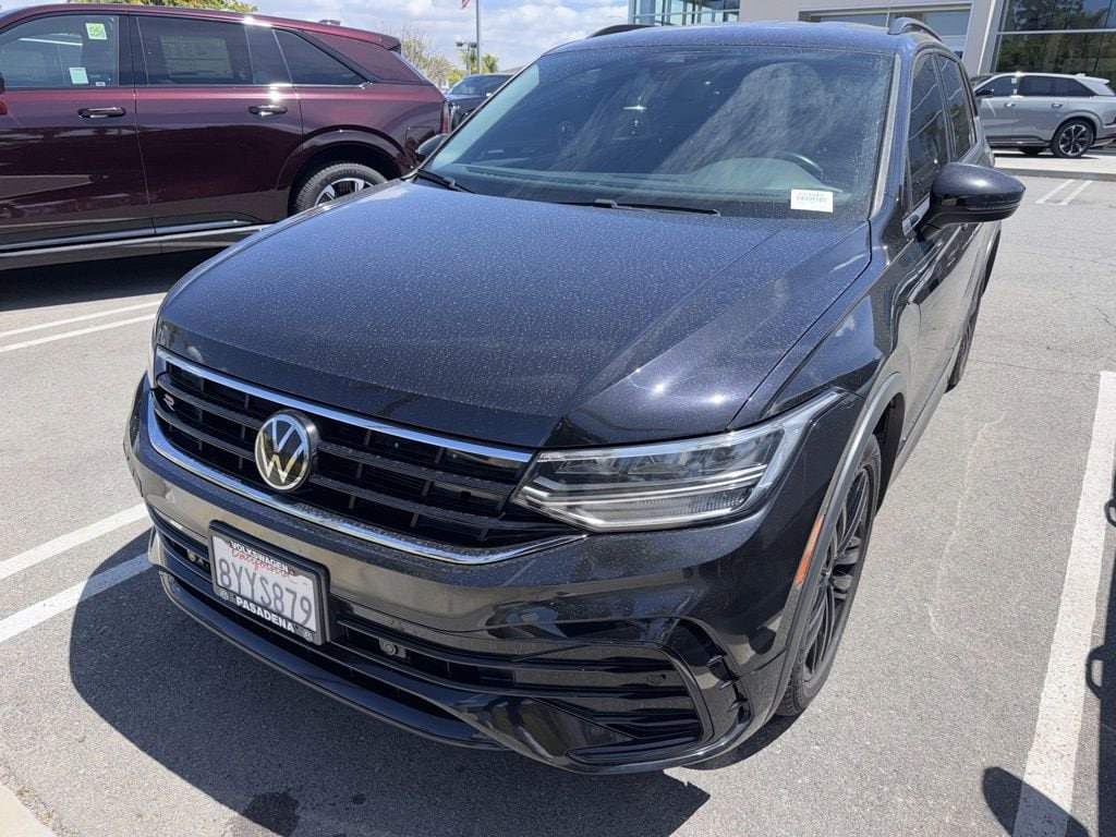 Used 2022 Volkswagen Tiguan SE R-Line Black