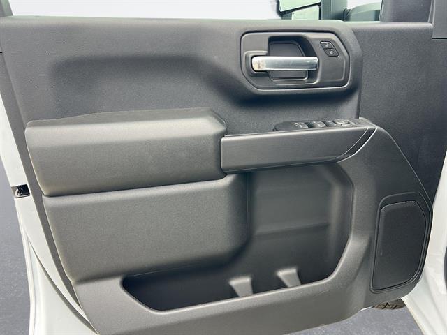 2026 GMC Sierra 3500HD Pro - Photo 10