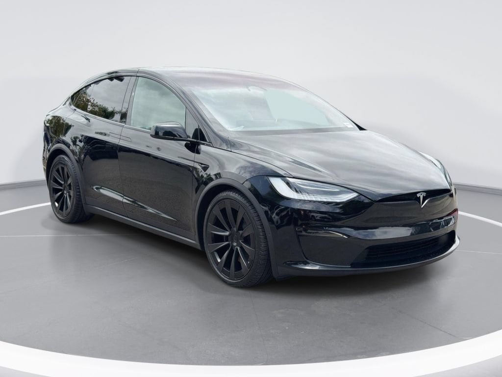 2022 Tesla Model X Long Range's photo
