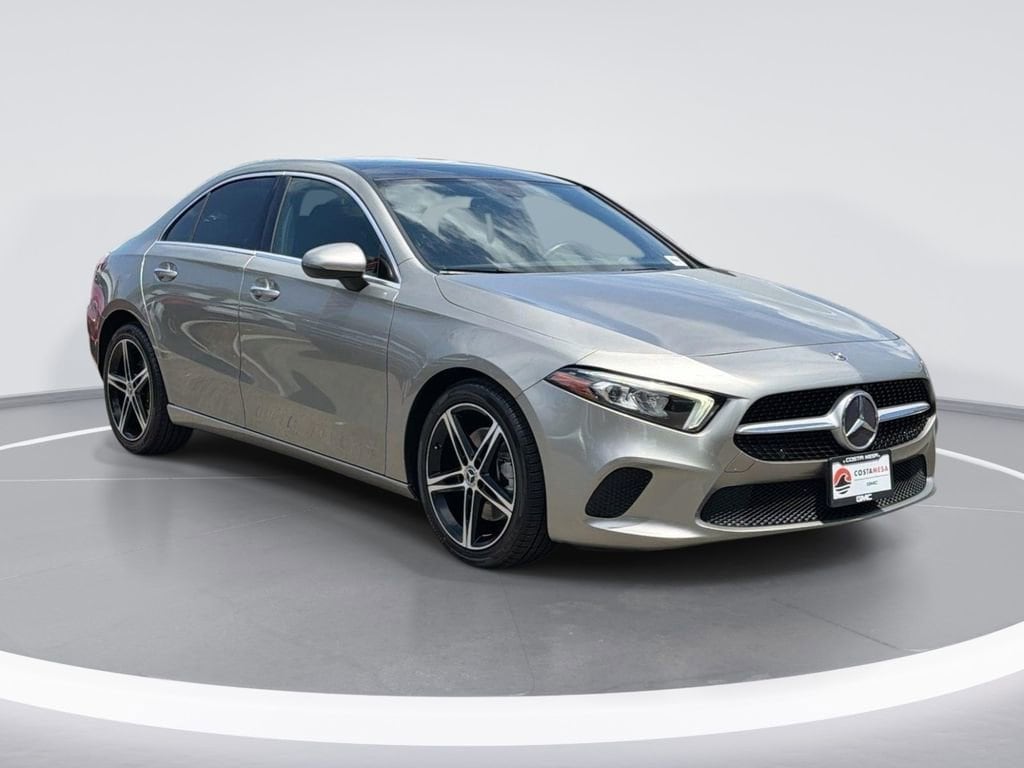 2019 Mercedes-Benz A-Class A220's photo