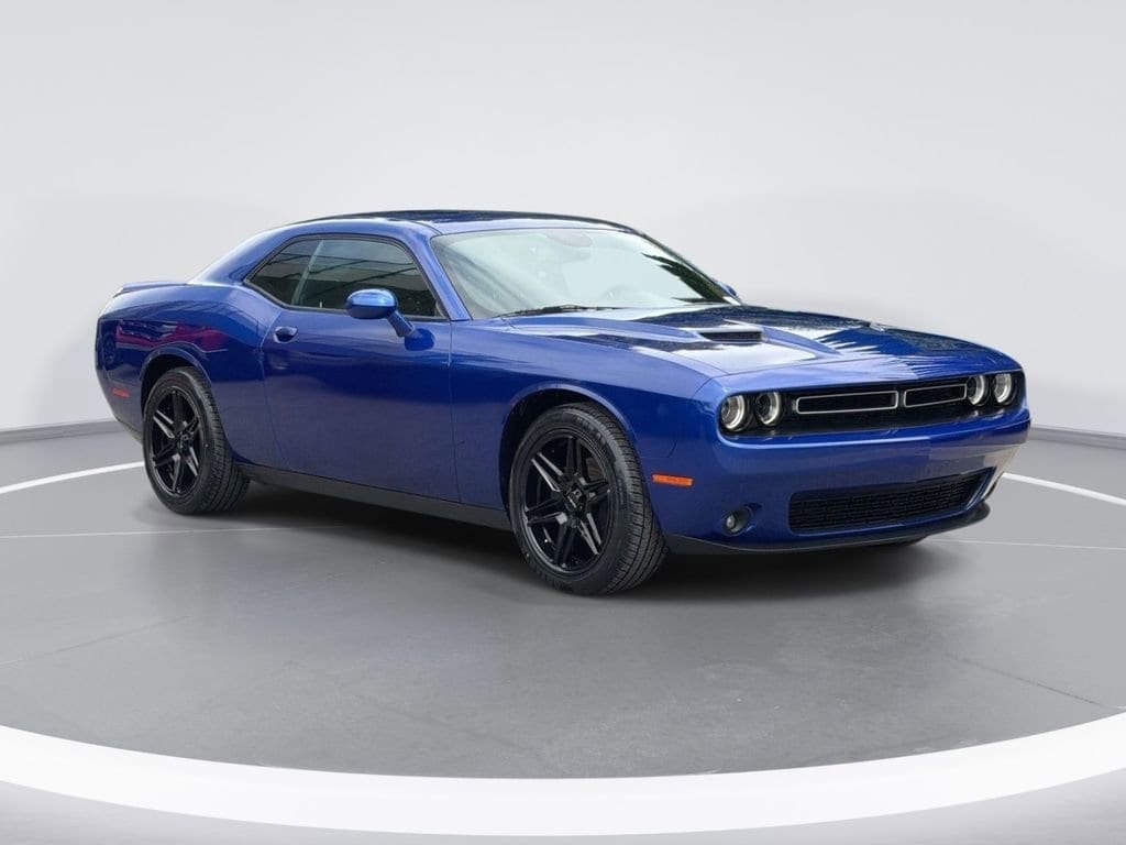 Used 2019 Dodge Challenger SXT