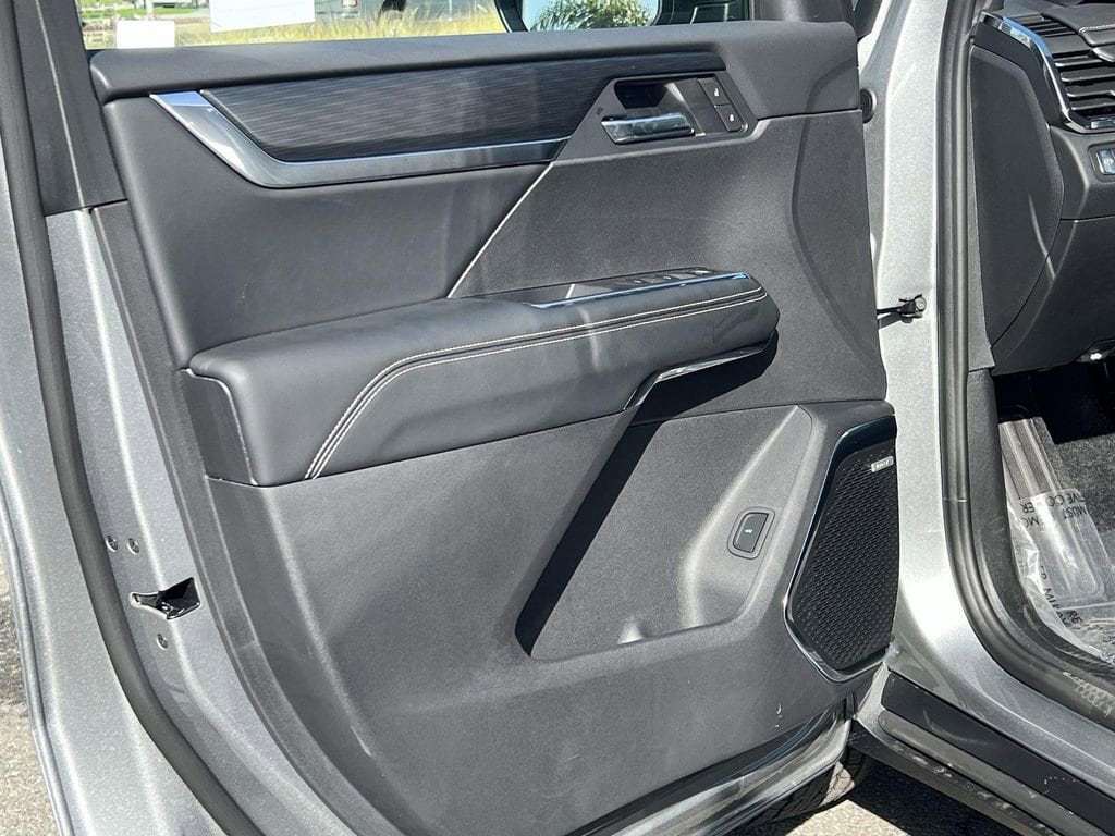 2026 GMC Acadia Elevation - Photo 10