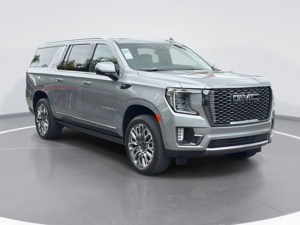 2024 GMC Yukon Denali Ultimate AWD's photo