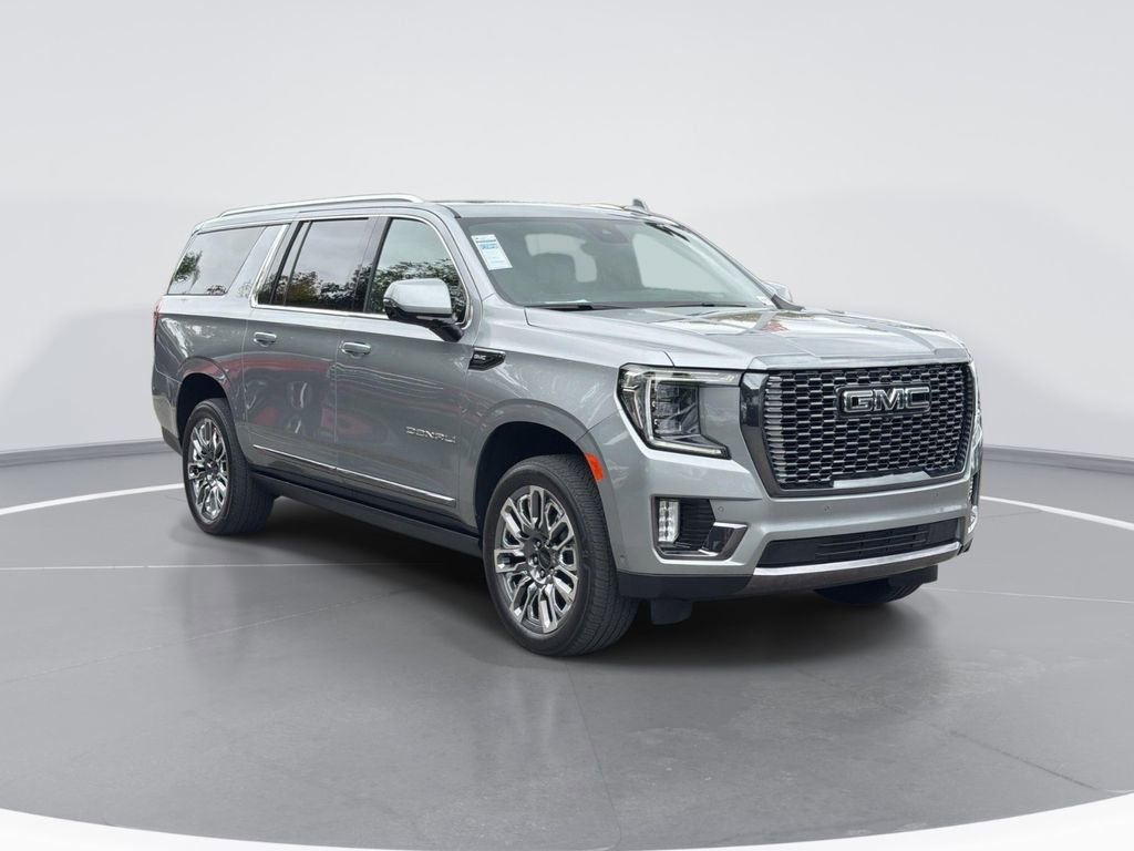2024 GMC Yukon Denali Ultimate AWD's photo