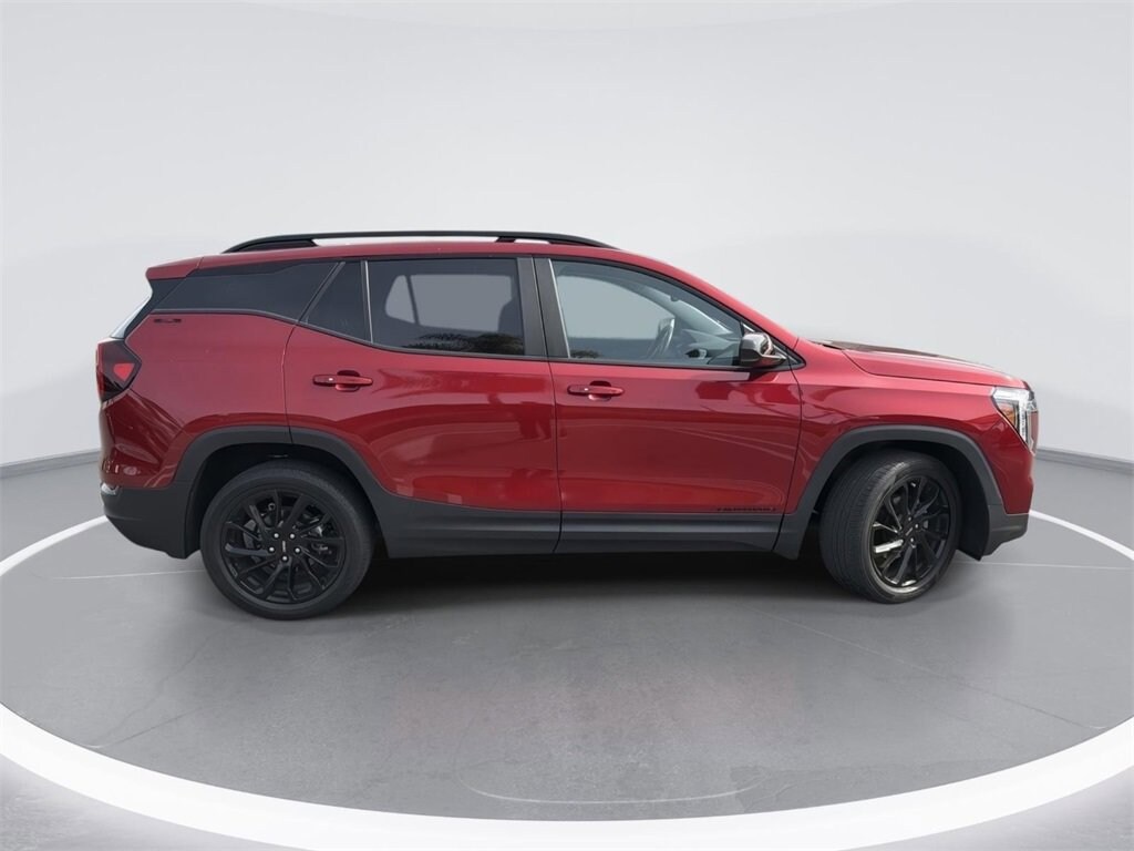 Used 2023 GMC Terrain SLE SUV