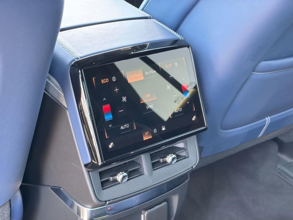 2026 Cadillac VISTIQ Premium Luxury - Photo 26