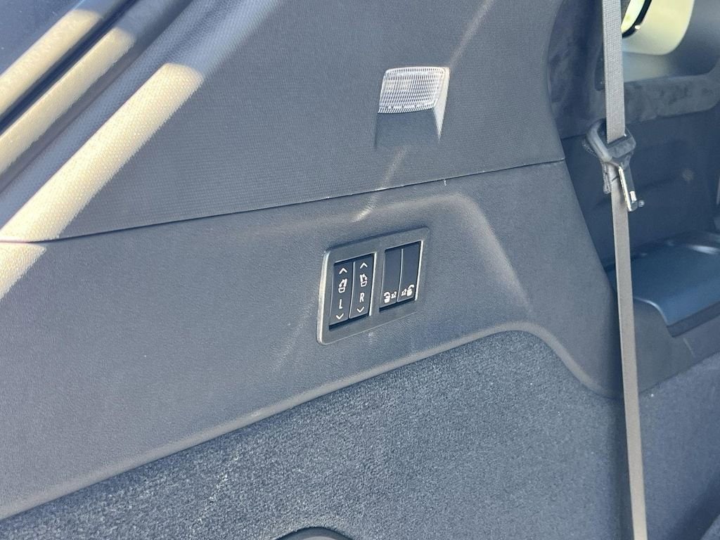 2025 Cadillac Escalade IQ Sport 2 - Photo 32