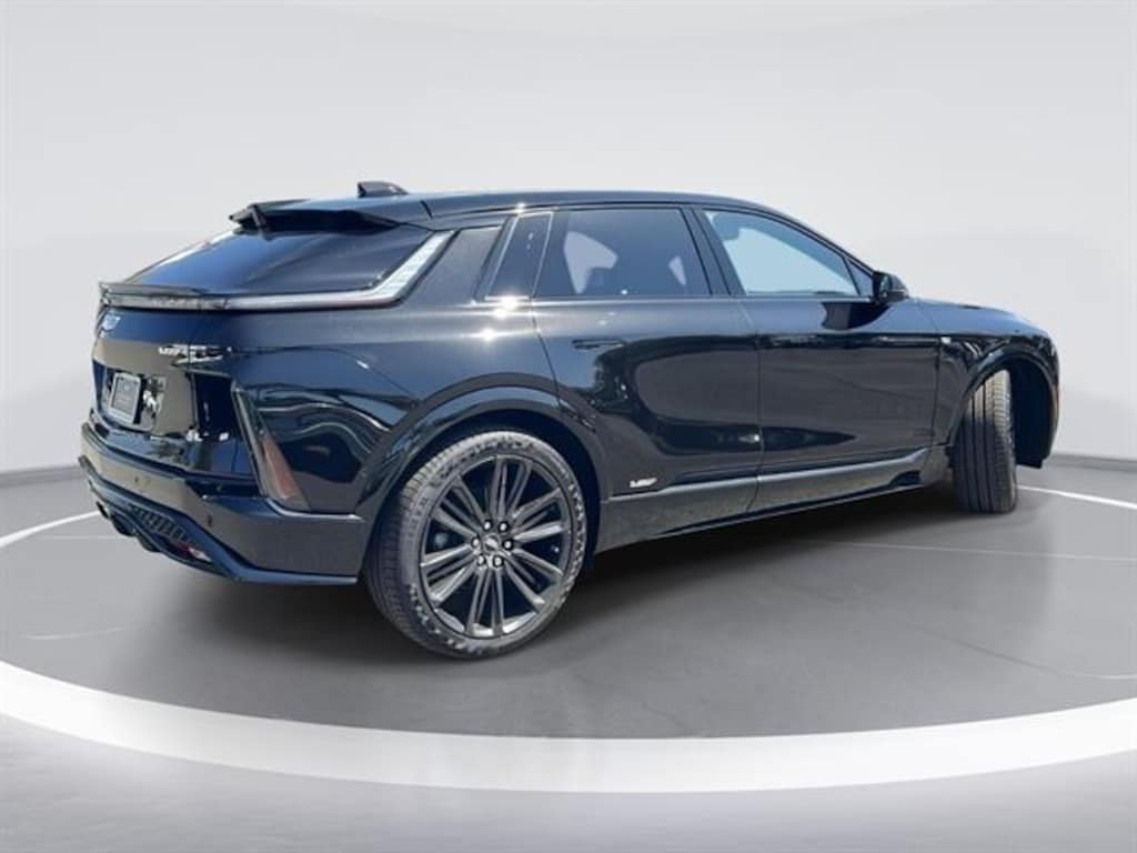 New 2026 CADILLAC LYRIQ V-Series SUV