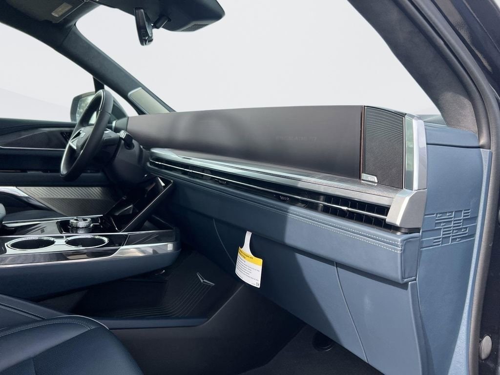 2025 Cadillac Escalade IQ Luxury 2 - Photo 35