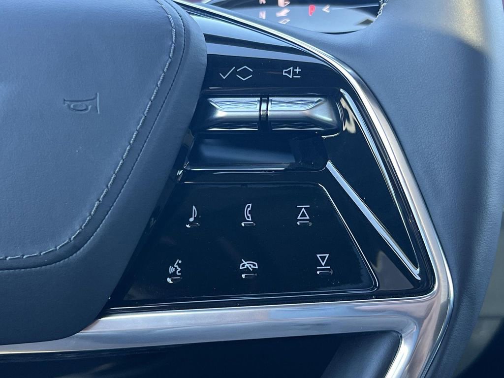 2025 Cadillac Escalade IQ Sport 2 - Photo 14