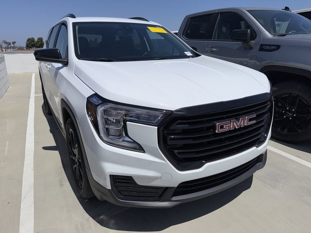 Used 2024 GMC Terrain SLE SUV