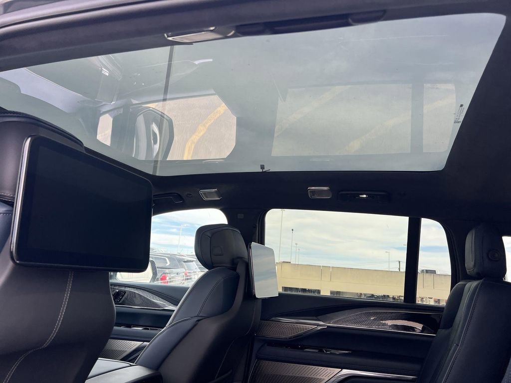2025 Cadillac Escalade IQ Luxury 2 - Photo 29