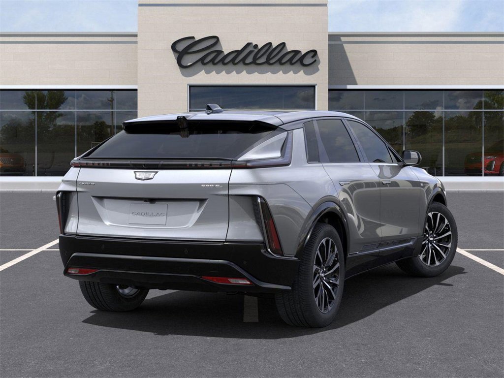 2025 Cadillac Lyriq Sport photo 4
