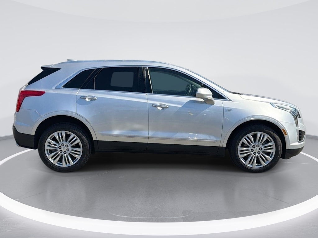Used 2019 CADILLAC XT5 Premium Luxury FWD SUV