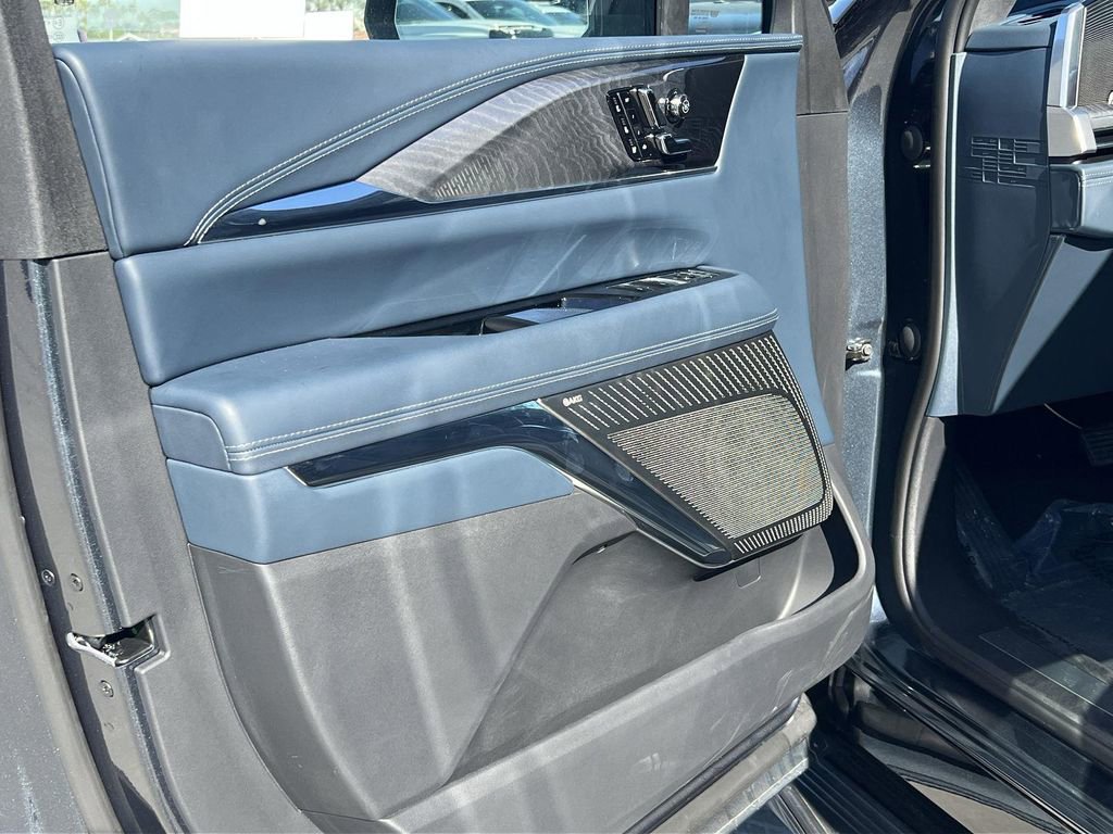 2025 Cadillac Escalade IQ Sport 2 - Photo 10