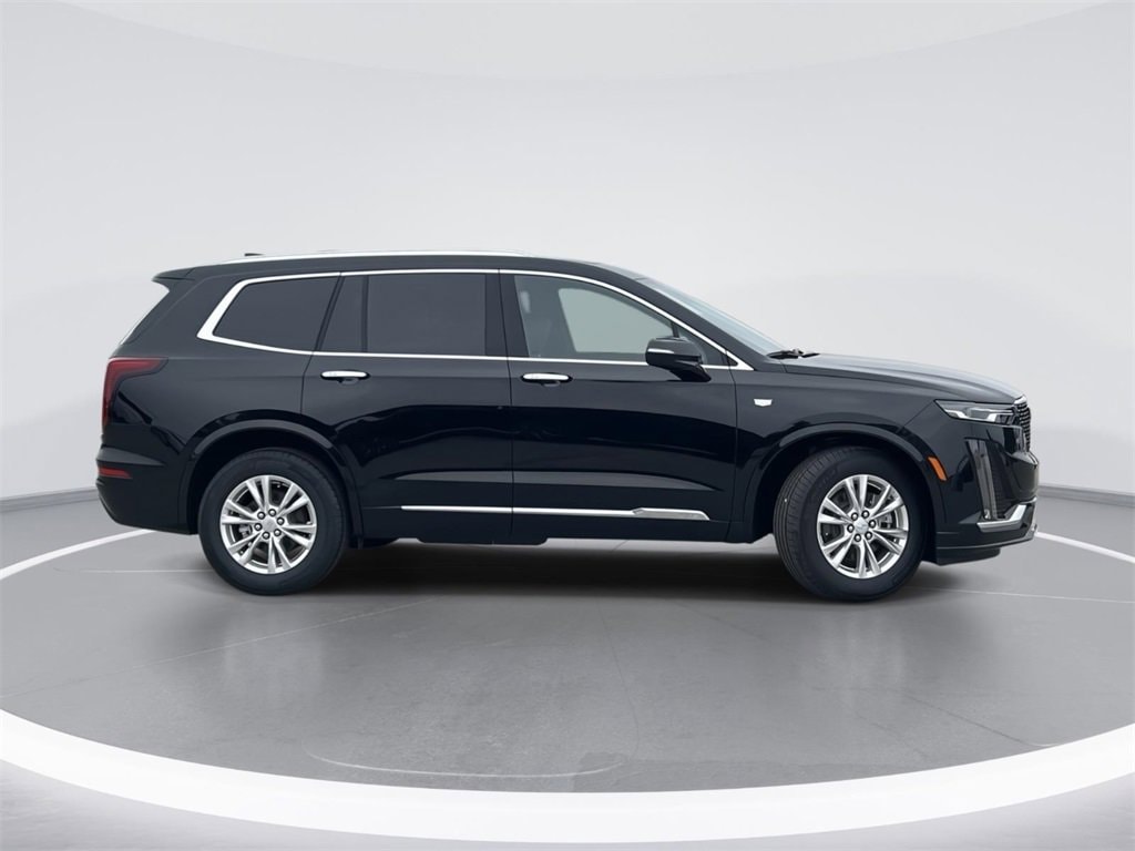New 2025 CADILLAC XT6 Luxury SUV