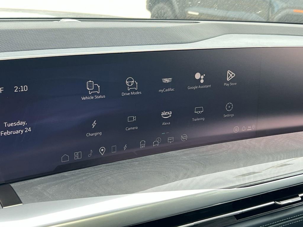 2025 Cadillac Escalade IQ Luxury 2 - Photo 17
