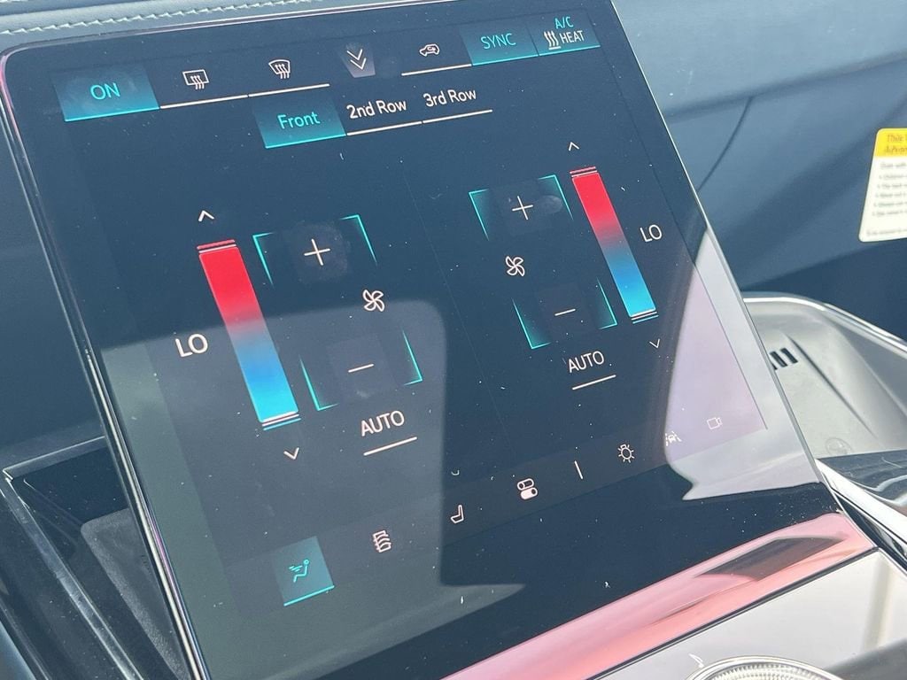 2025 Cadillac Escalade IQ Luxury 2 - Photo 21