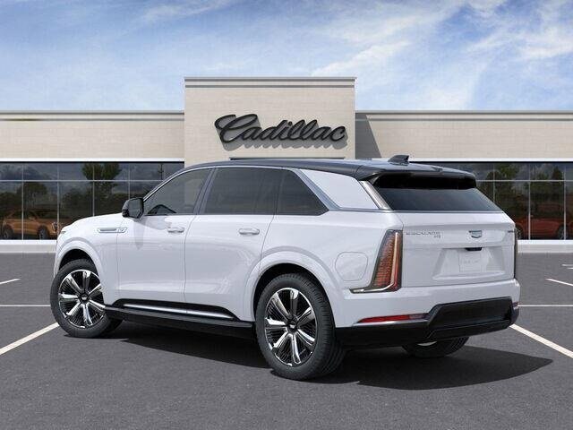 2025 Cadillac Escalade IQ Luxury photo 3