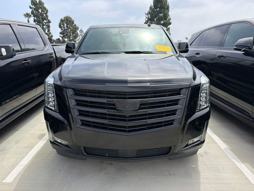 2020 Cadillac Escalade 2WD Platinum's photo