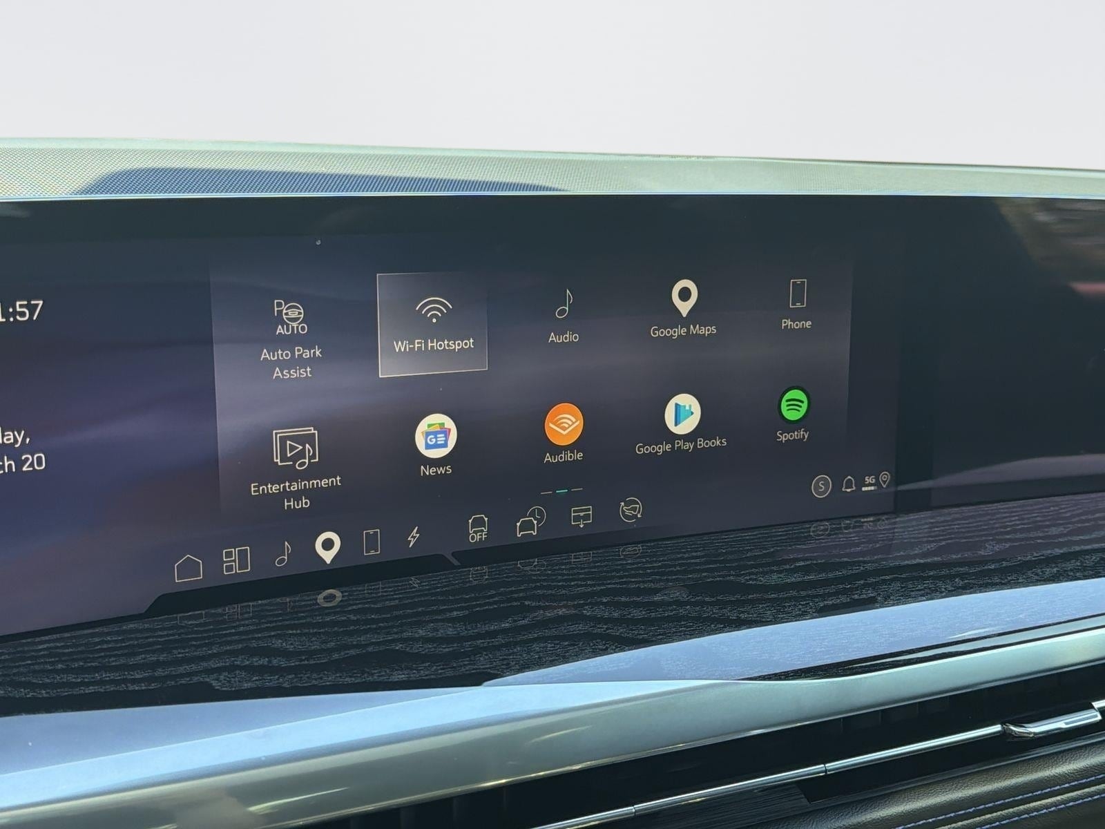 2026 Cadillac Escalade IQ Sport - Photo 17