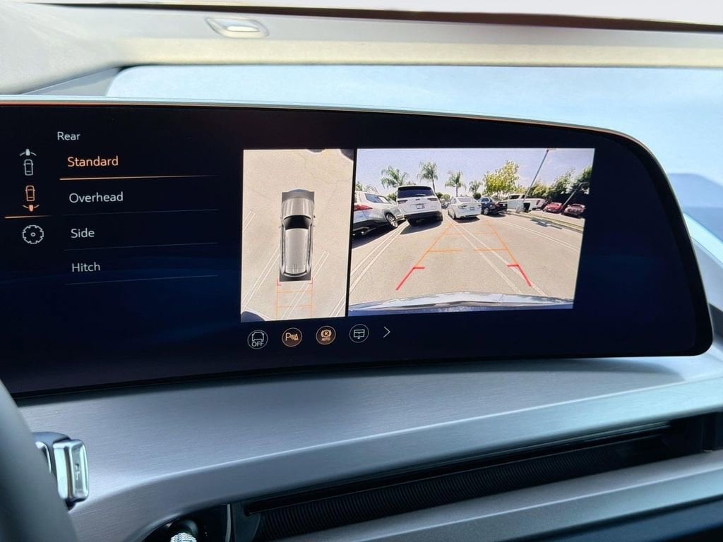 2026 Cadillac VISTIQ Premium Luxury - Photo 14