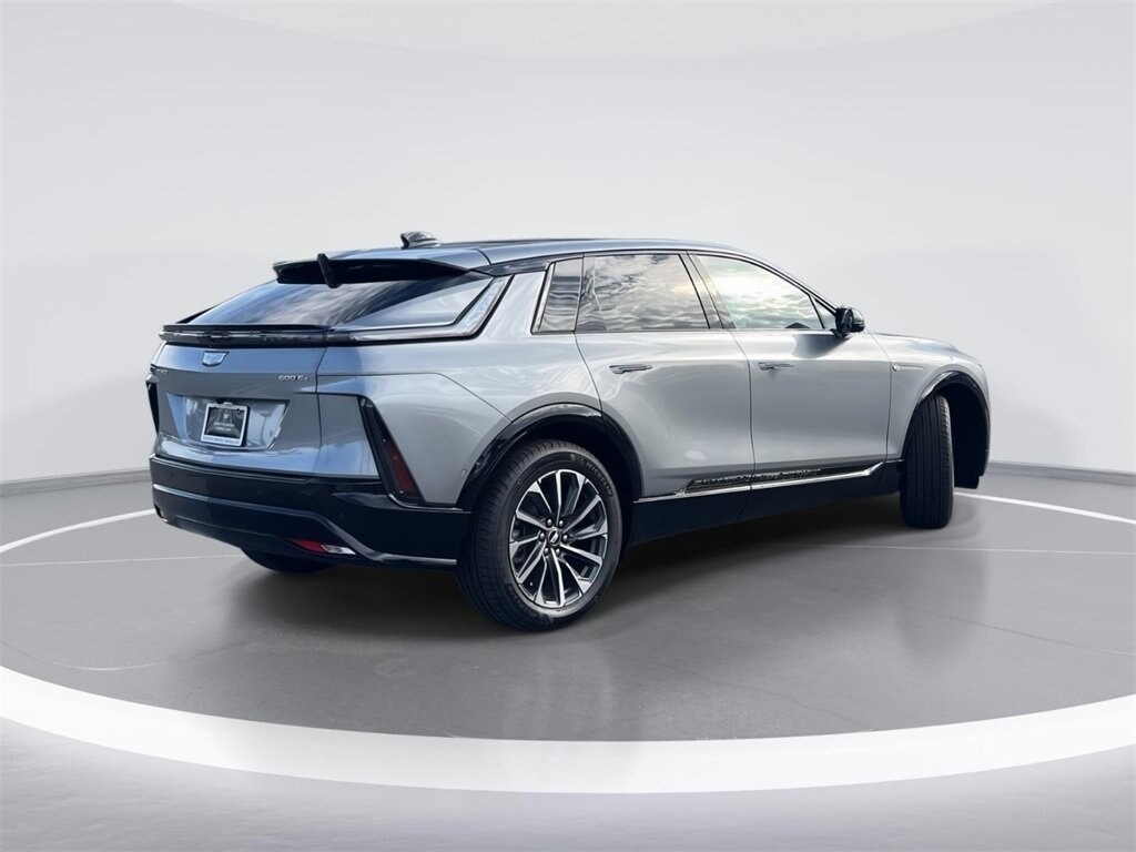 New 2025 CADILLAC LYRIQ Sport 2 SUV