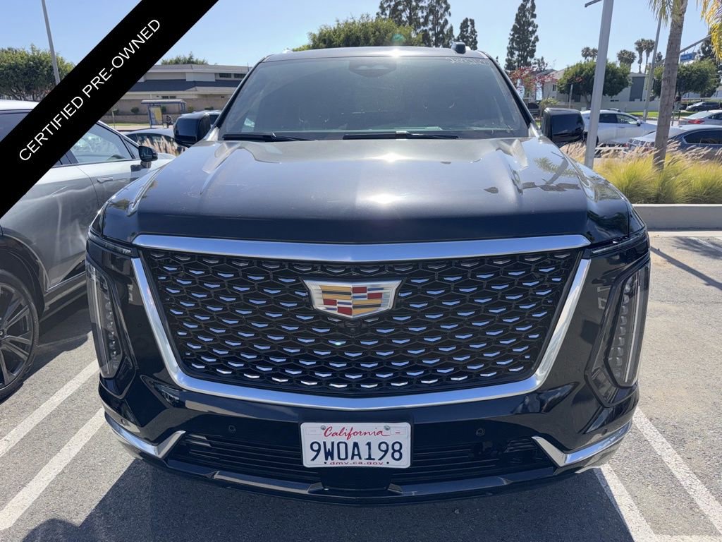 2026 Cadillac Escalade Luxury 2WD's photo