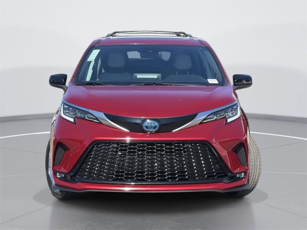 Used 2021 Toyota Sienna XSE