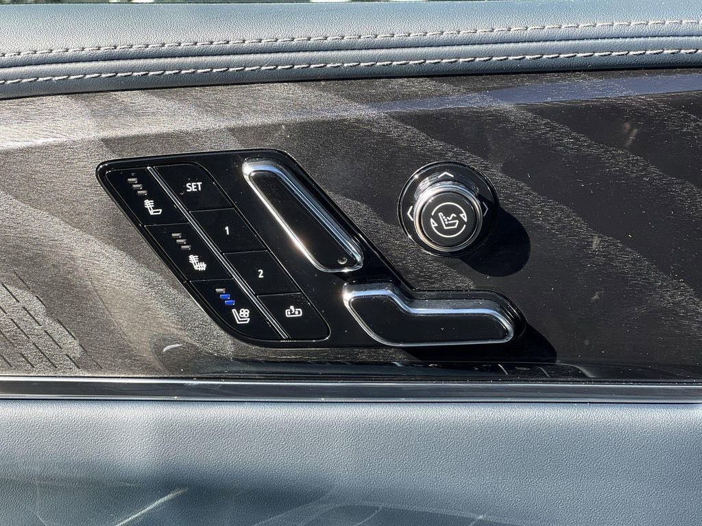 2025 Cadillac Escalade IQ Sport 2 - Photo 22