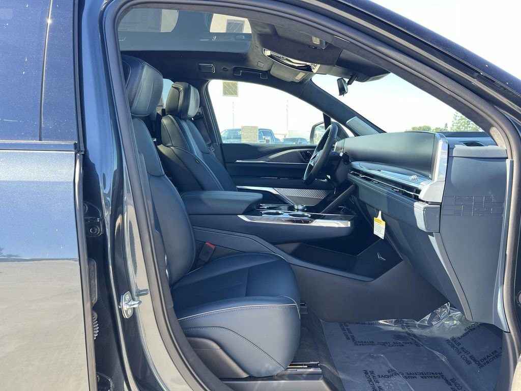 2025 Cadillac Escalade IQ Sport 2 - Photo 35