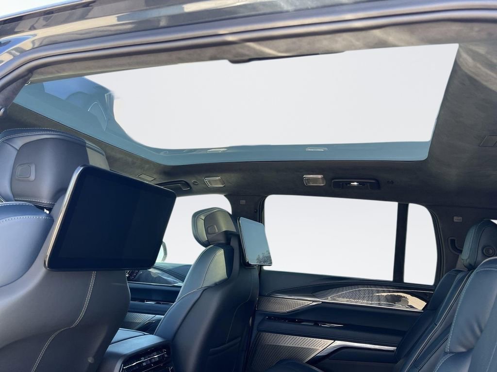 2025 Cadillac Escalade IQ Sport 2 - Photo 29