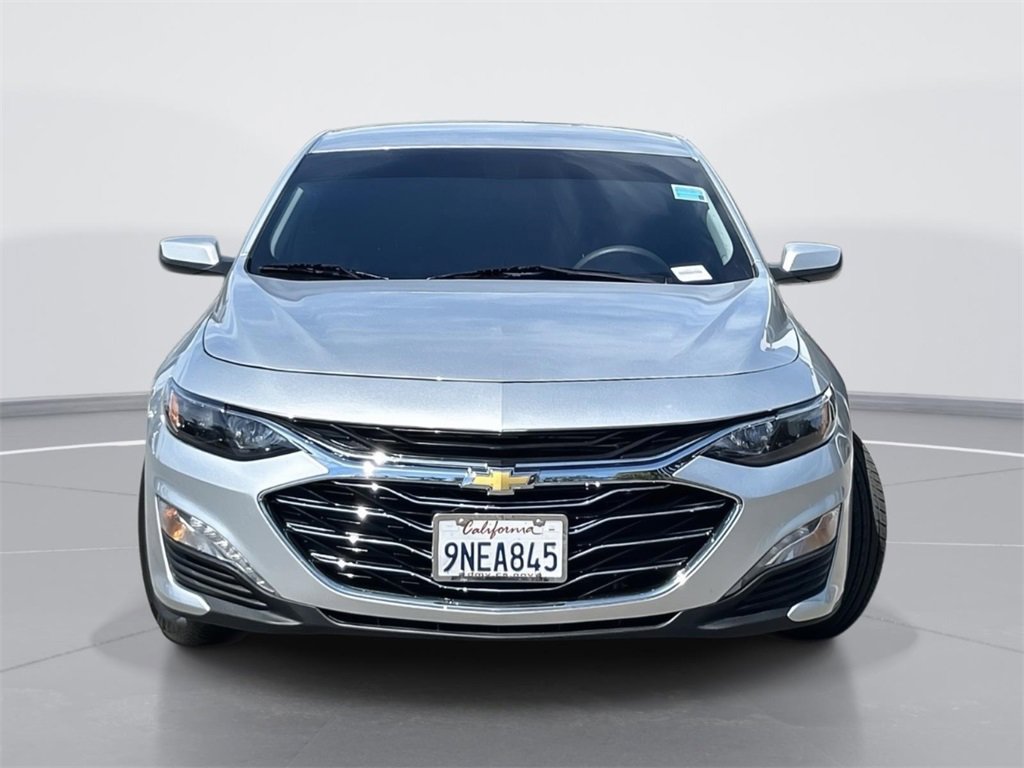 2022 Chevrolet Malibu 1LT photo 2