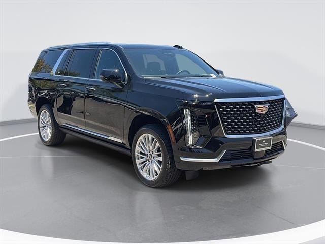 2026 Cadillac Escalade ESV Luxury 2WD's photo