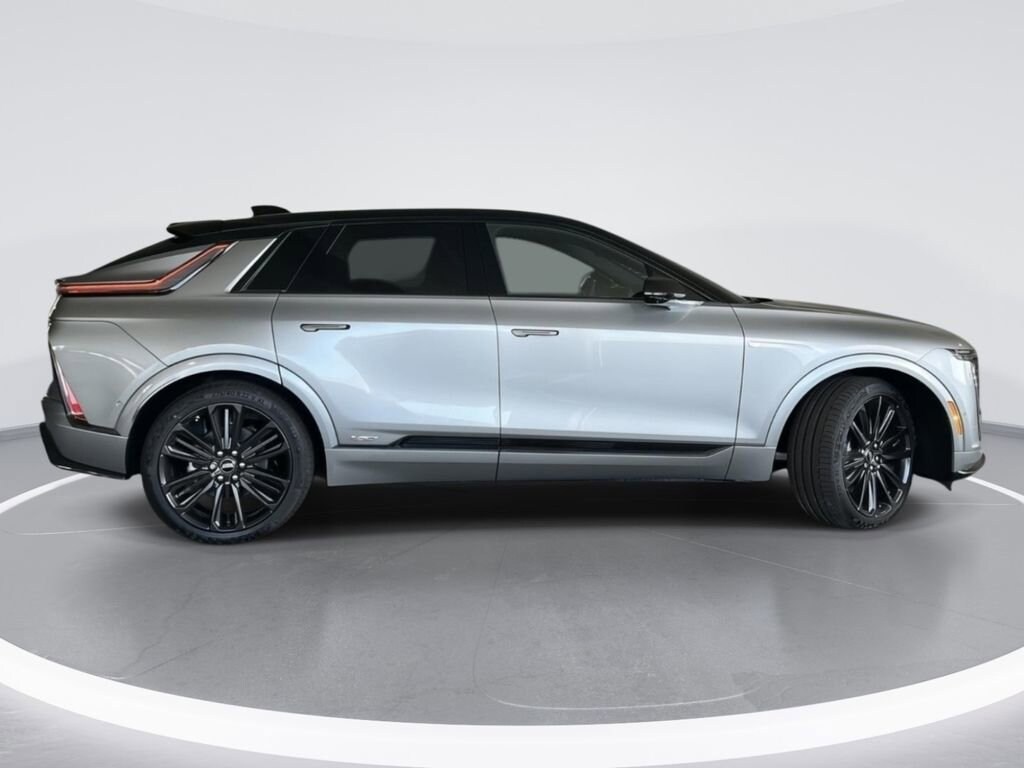New 2026 CADILLAC LYRIQ V-Series SUV