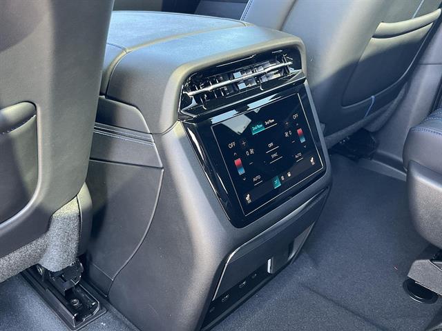 2026 Cadillac Escalade IQ Sport - Photo 30