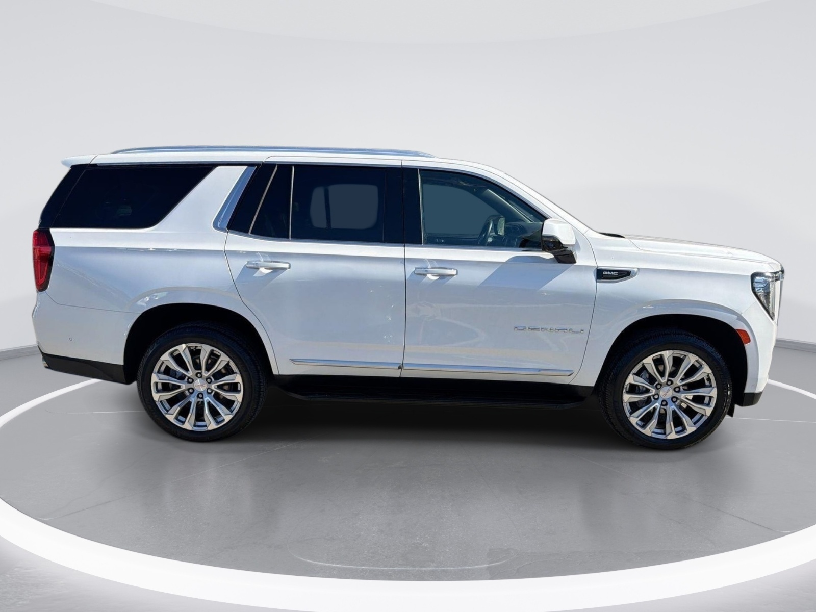 Used 2024 GMC Yukon Denali SUV