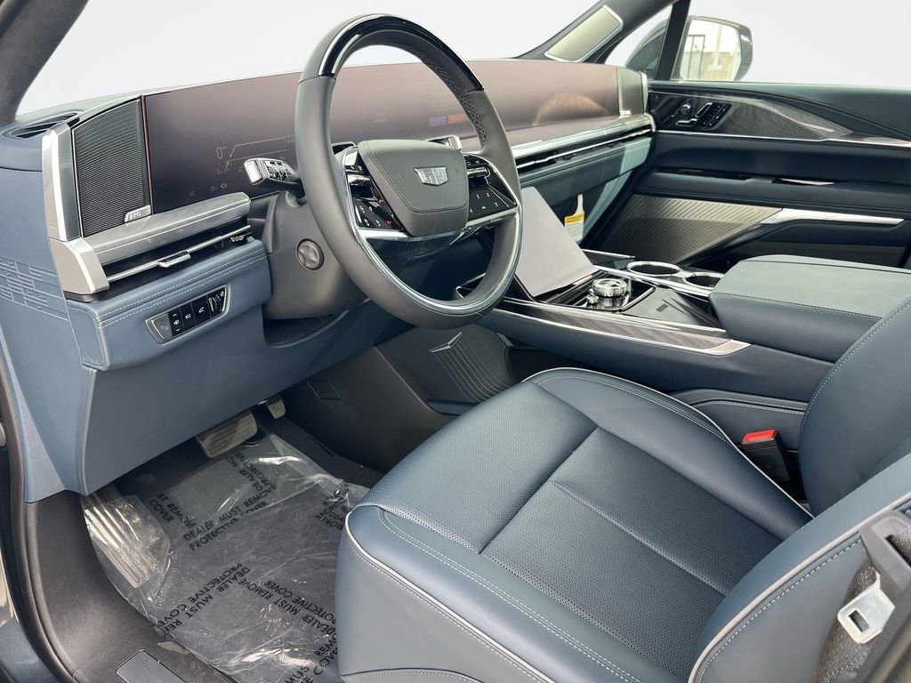2025 Cadillac Escalade IQ Luxury 2 - Photo 9