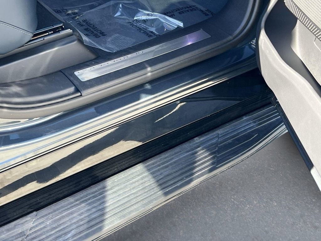 2025 Cadillac Escalade IQ Luxury 2 - Photo 36