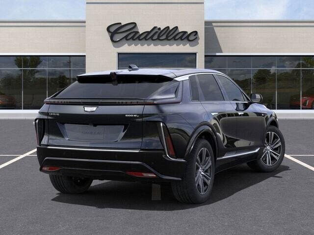 2025 Cadillac Lyriq Luxury photo 4