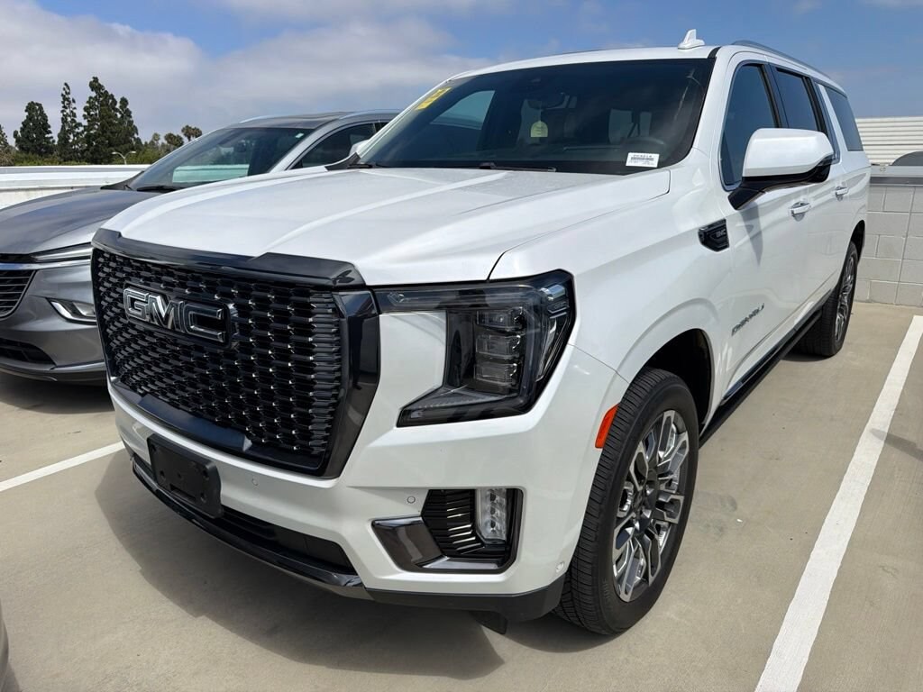 Used 2023 GMC Yukon XL Denali Ultimate SUV